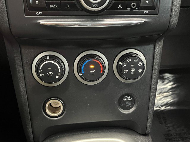 Used 2014 Nissan Rogue S AWD/4WD image 19