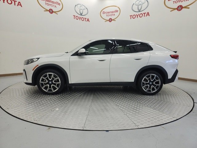 Used 2024 BMW X2 xDrive28i w/ Convenience Package image 5