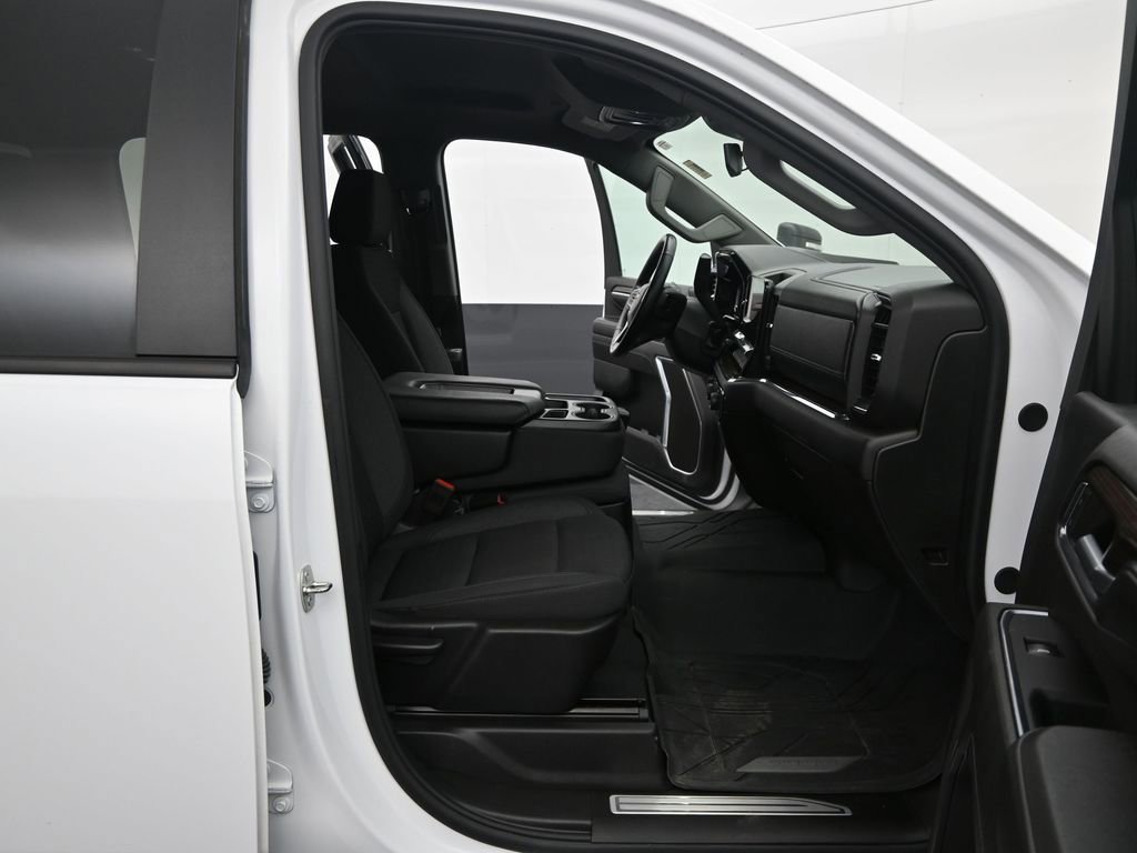 Used 2024 Chevrolet Silverado 2500 LT w/ Convenience Package image 36