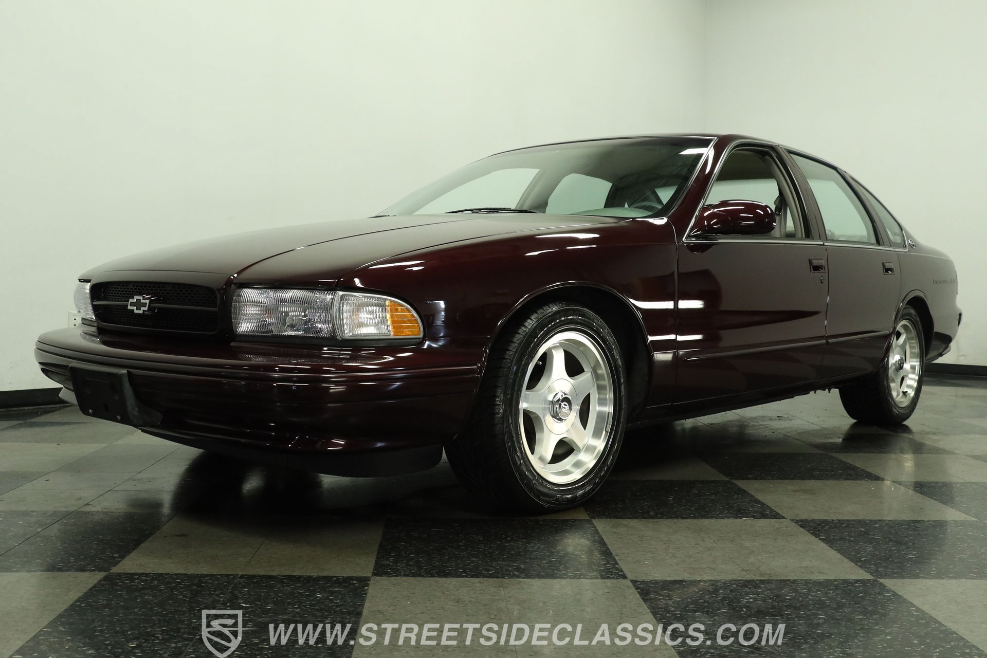 Used 1996 Chevrolet Impala SS RWD image 21