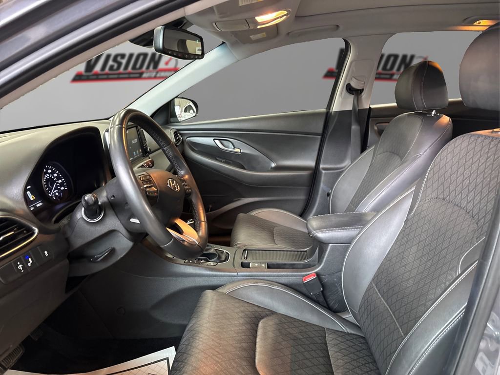 Used 2018 Hyundai Elantra GT w/ Tech Package 03 image 9