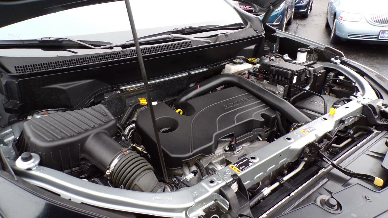 Used 2024 Chevrolet Equinox LT w/ LPO, Floor Liner Package FWD image 8