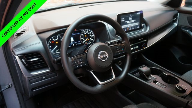 Used 2022 Nissan Rogue SV image 9