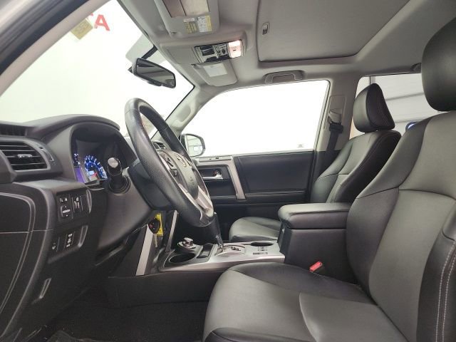 Used 2018 Toyota 4Runner SR5 Premium AWD/4WD image 15