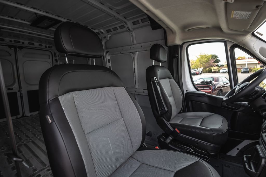 Used 2025 RAM ProMaster 2500 w/ Convenience Group FWD image 22