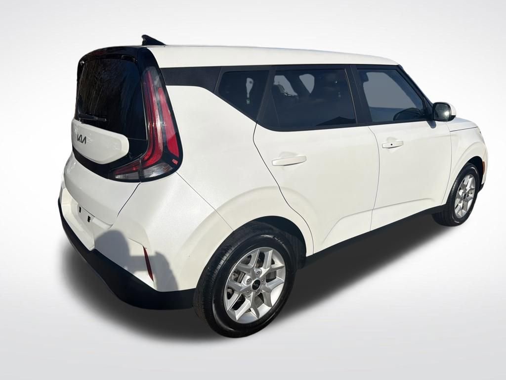 Used 2025 Kia Soul S image 6