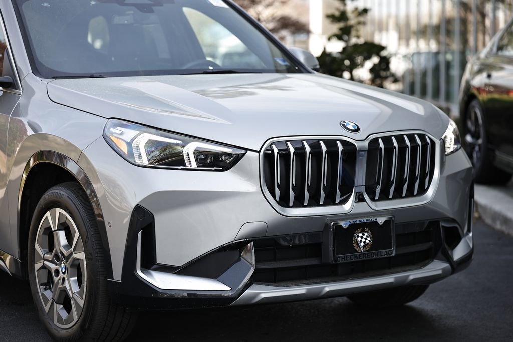 Used 2026 BMW X1 xDrive28i AWD/4WD image 2