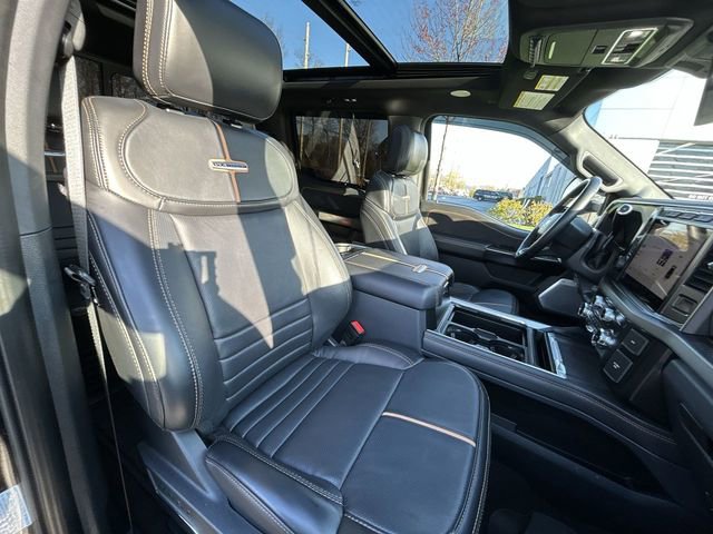 Used 2024 Ford F450 Platinum w/ FX4 Off-Road Package image 25