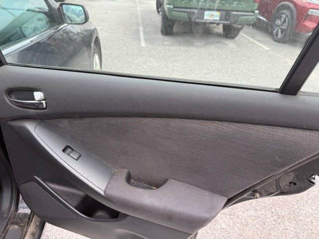 Used 2012 Nissan Altima 2.5 S FWD image 16