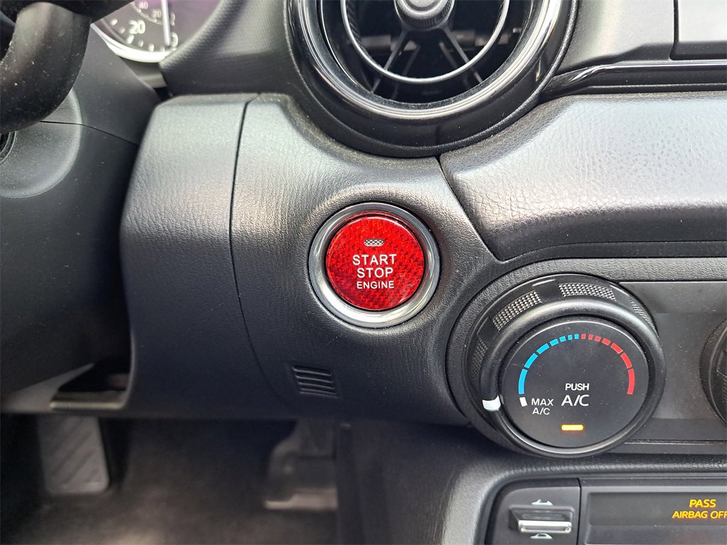 Used 2019 MAZDA MX-5 Miata RF Club w/ I-ACTIVSENSE Sport Package image 16