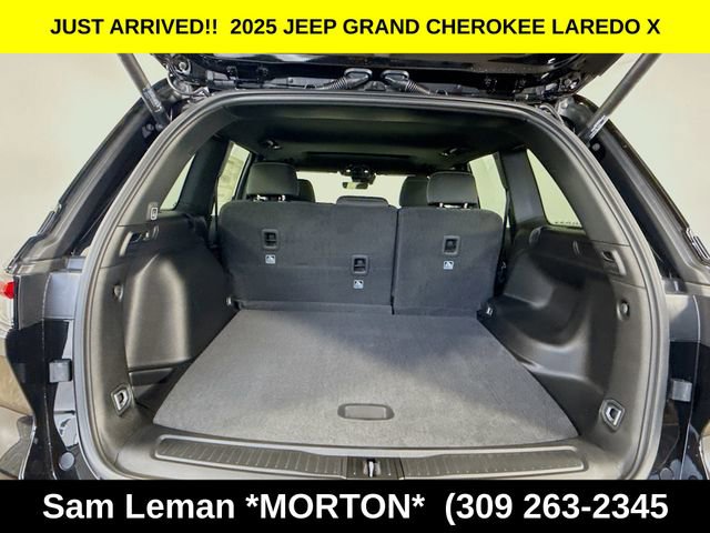 New 2025 Jeep Grand Cherokee Laredo X w/ Luxury Tech Group I image 25