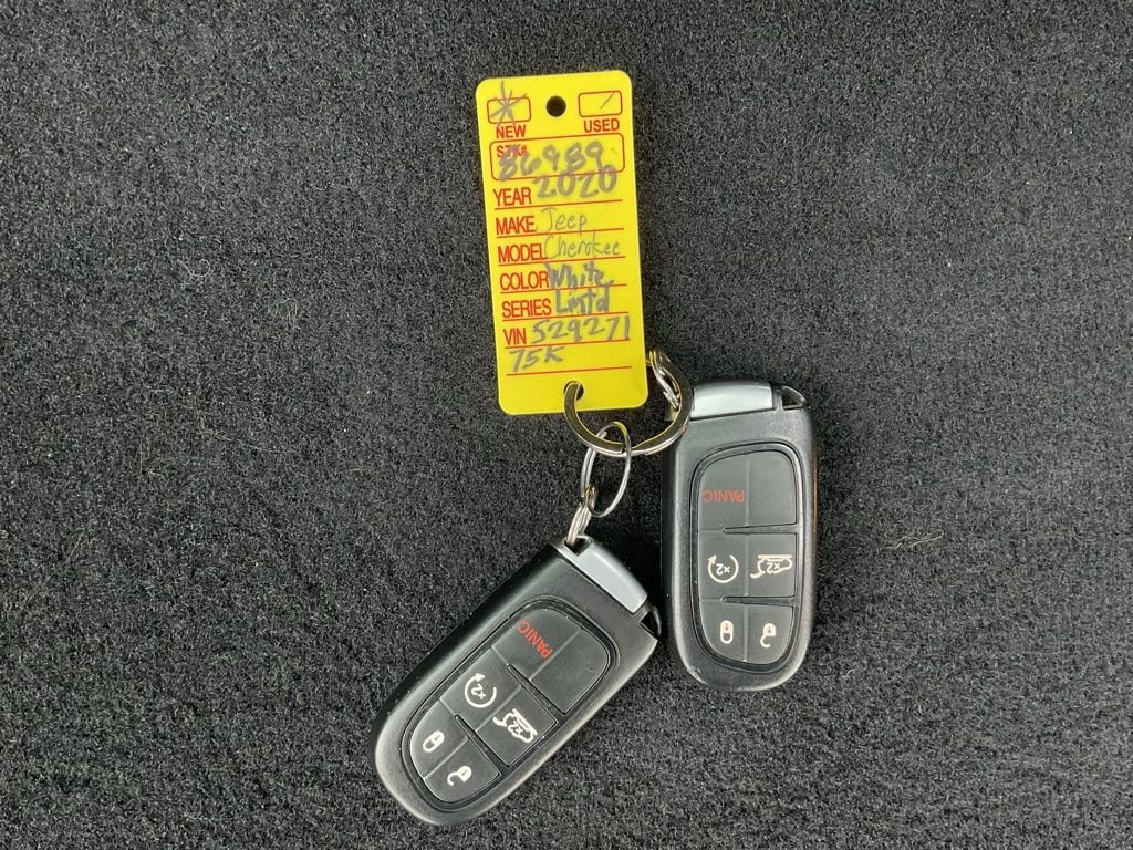 Used 2020 Jeep Cherokee Limited w/ Luxury Group AWD/4WD image 23