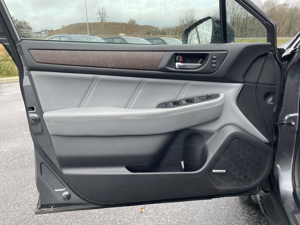 Used 2019 Subaru Outback 2.5i Limited image 5