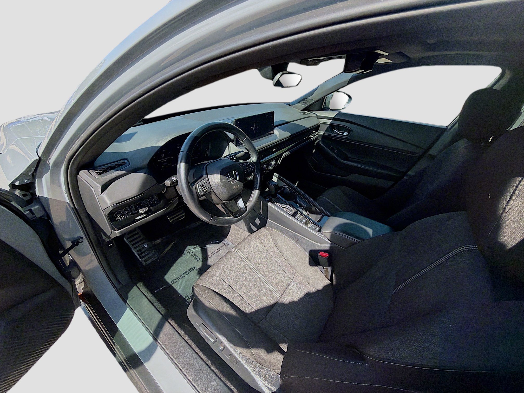 Used 2024 Honda Accord Sport image 9
