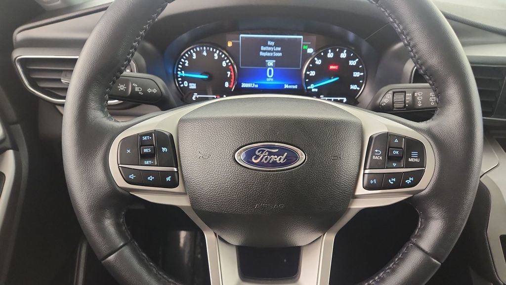 Used 2023 Ford Explorer XLT w/ Equipment Group 202A image 11