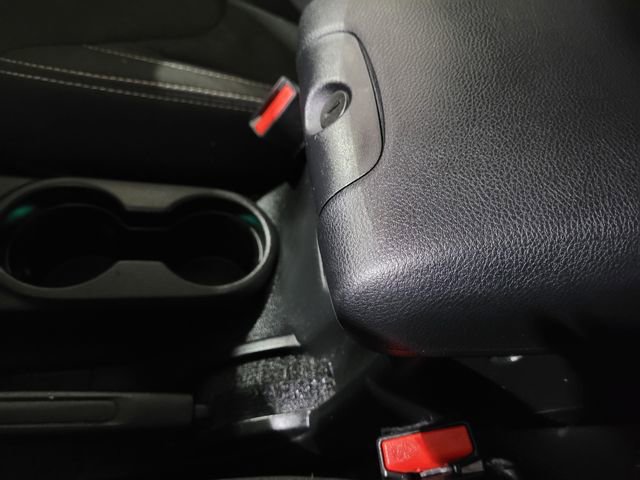 Used 2018 Jeep Wrangler Unlimited Sahara w/ Connectivity Group image 37