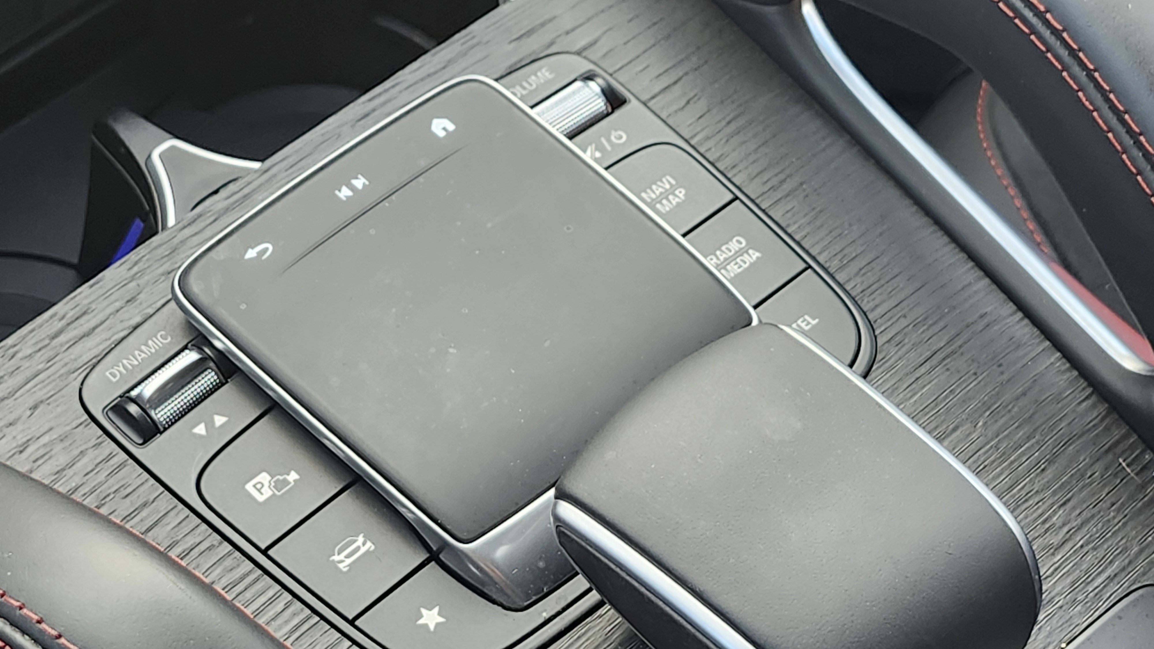 Used 2024 Mercedes-Benz GLE 53 AMG 4MATIC w/ Winter Package image 30