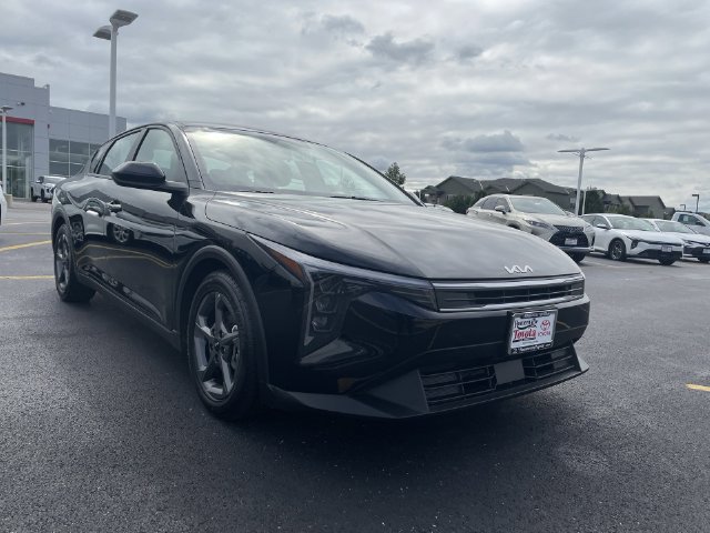 Used 2025 Kia K4 FWD image 10