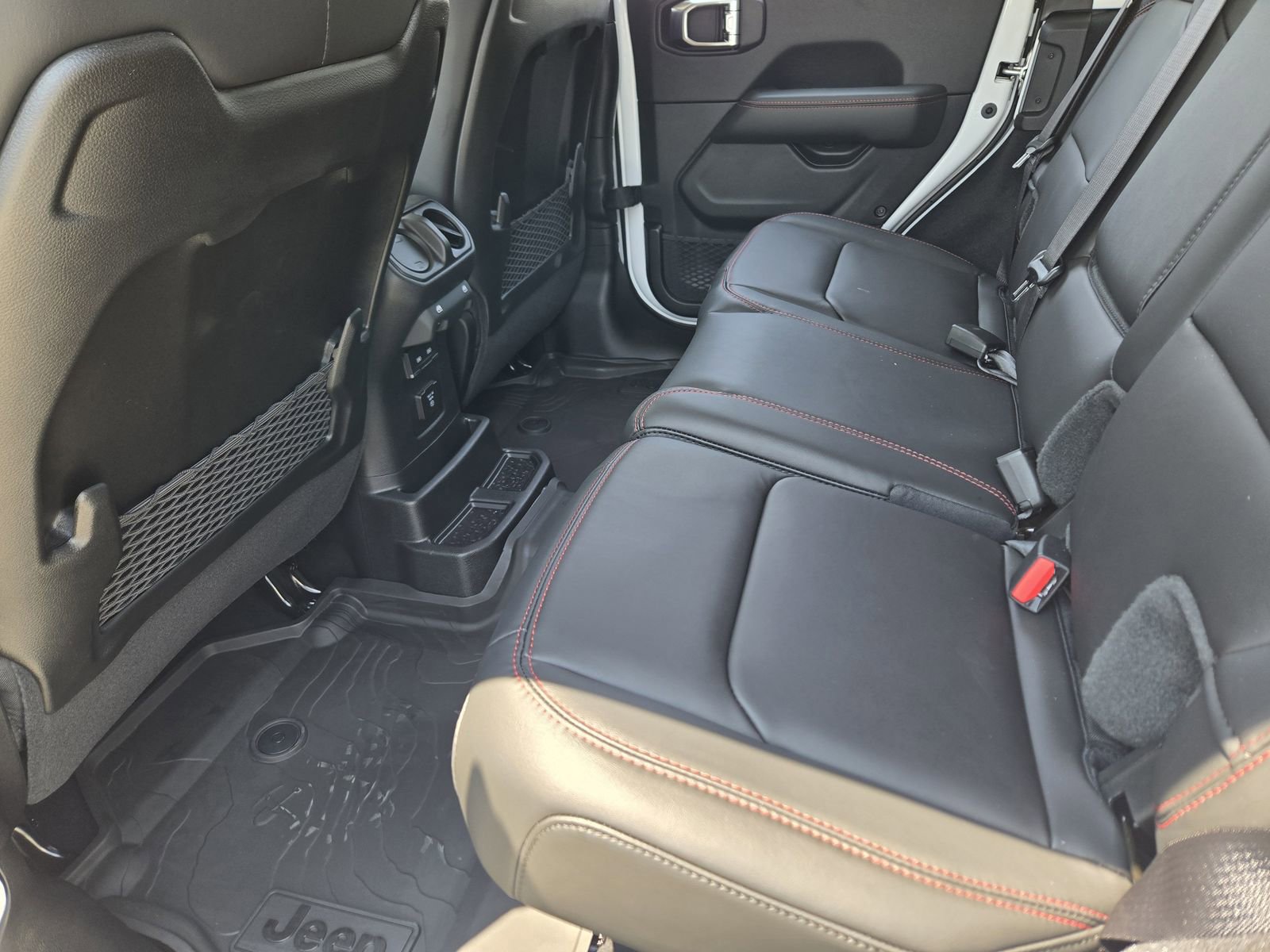 New 2025 Jeep Wrangler Unlimited Rubicon image 22