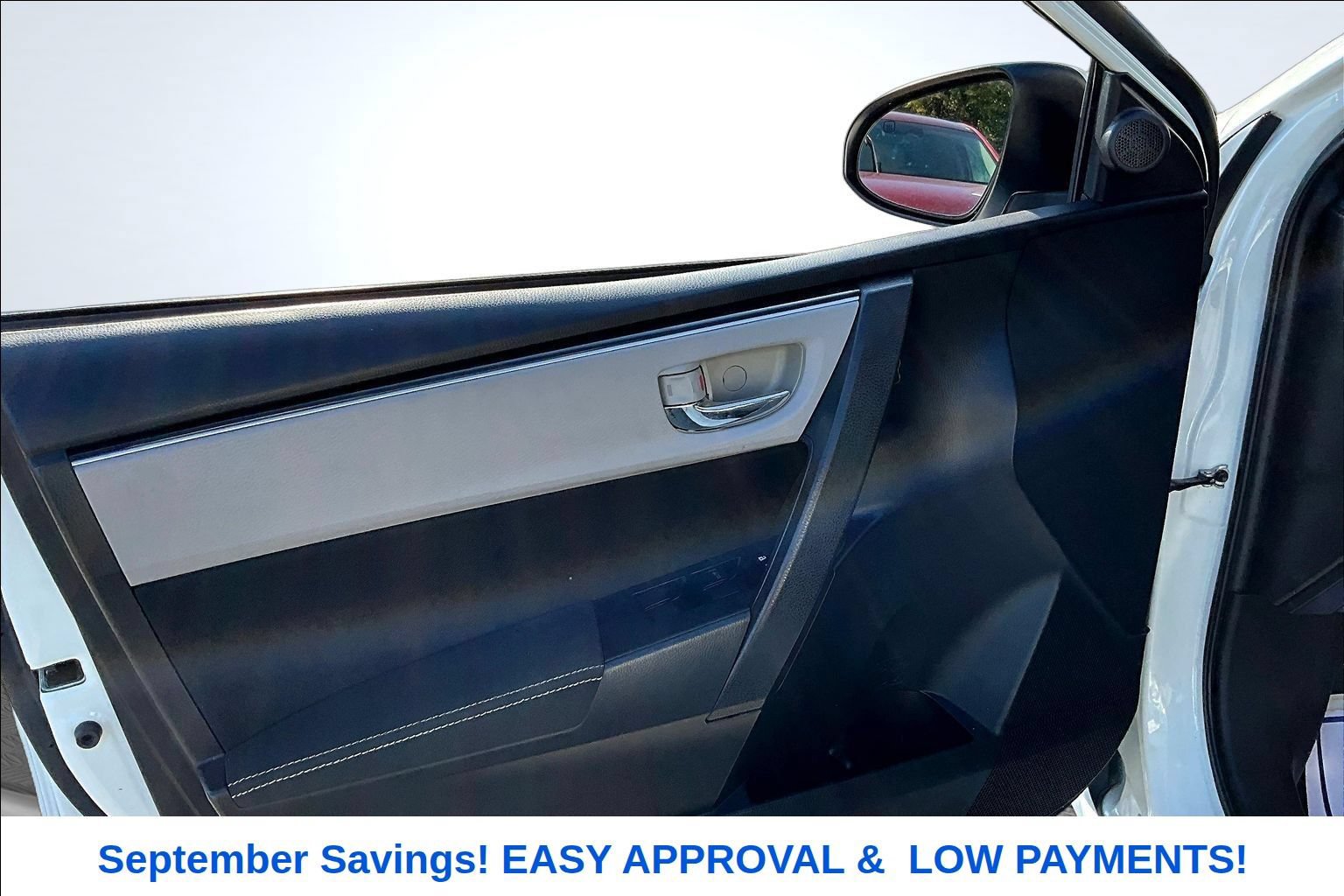Used 2017 Toyota Corolla LE FWD image 18
