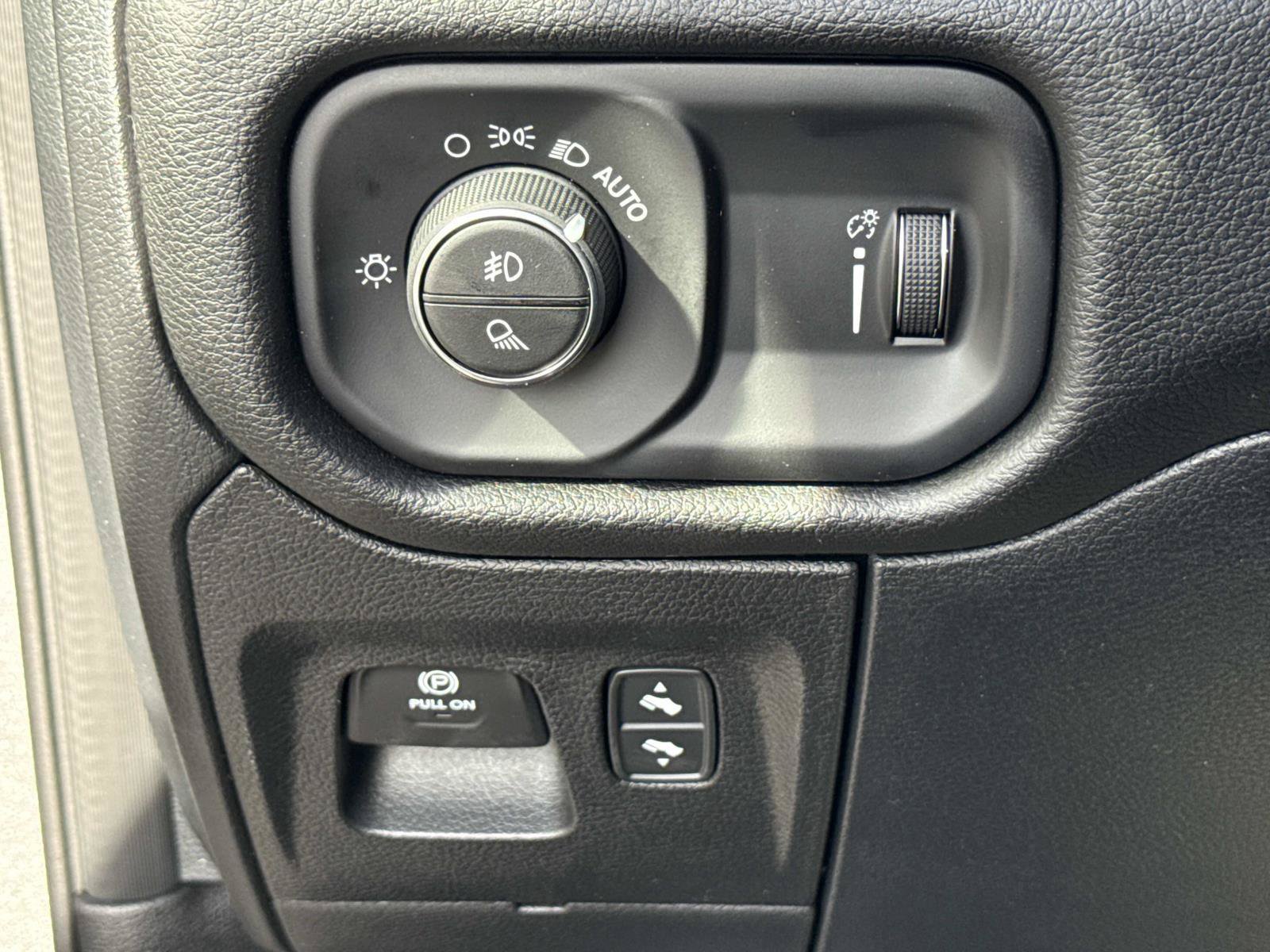 New 2026 RAM 1500 Big Horn AWD/4WD image 17