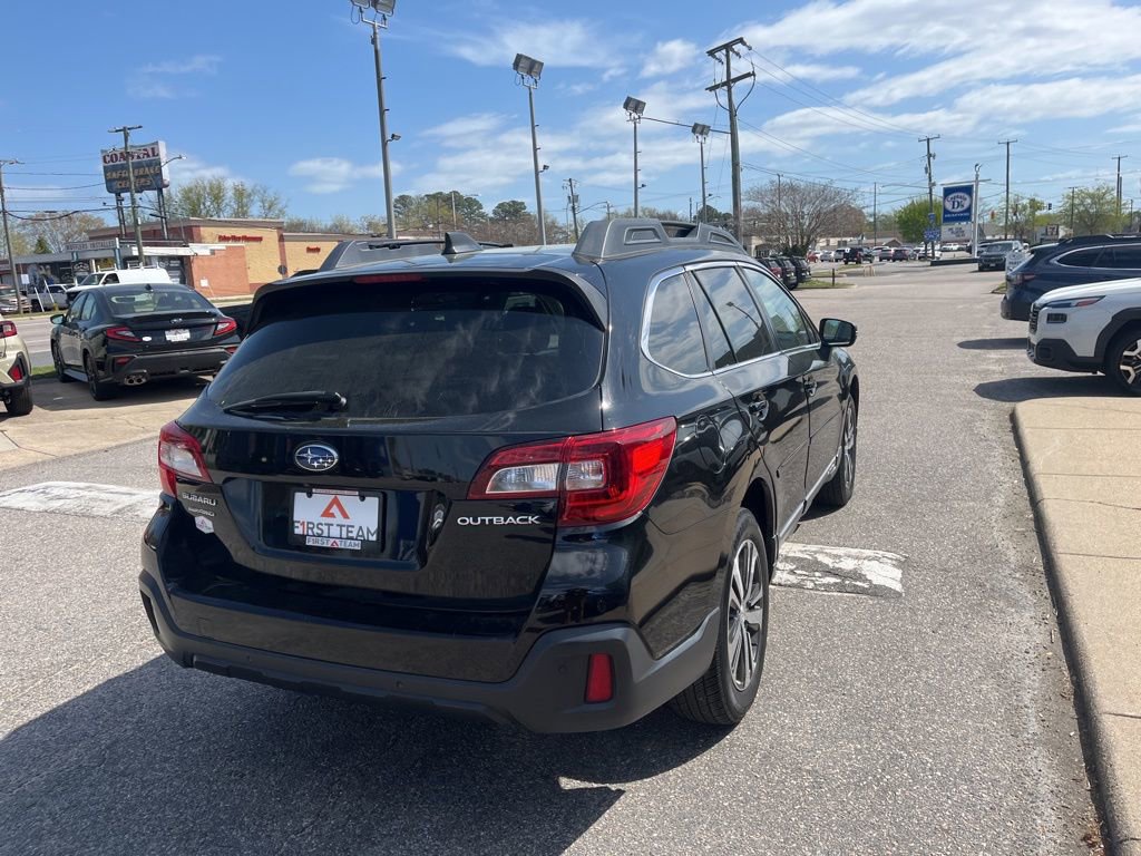 Used 2018 Subaru Outback 2.5i Limited image 4