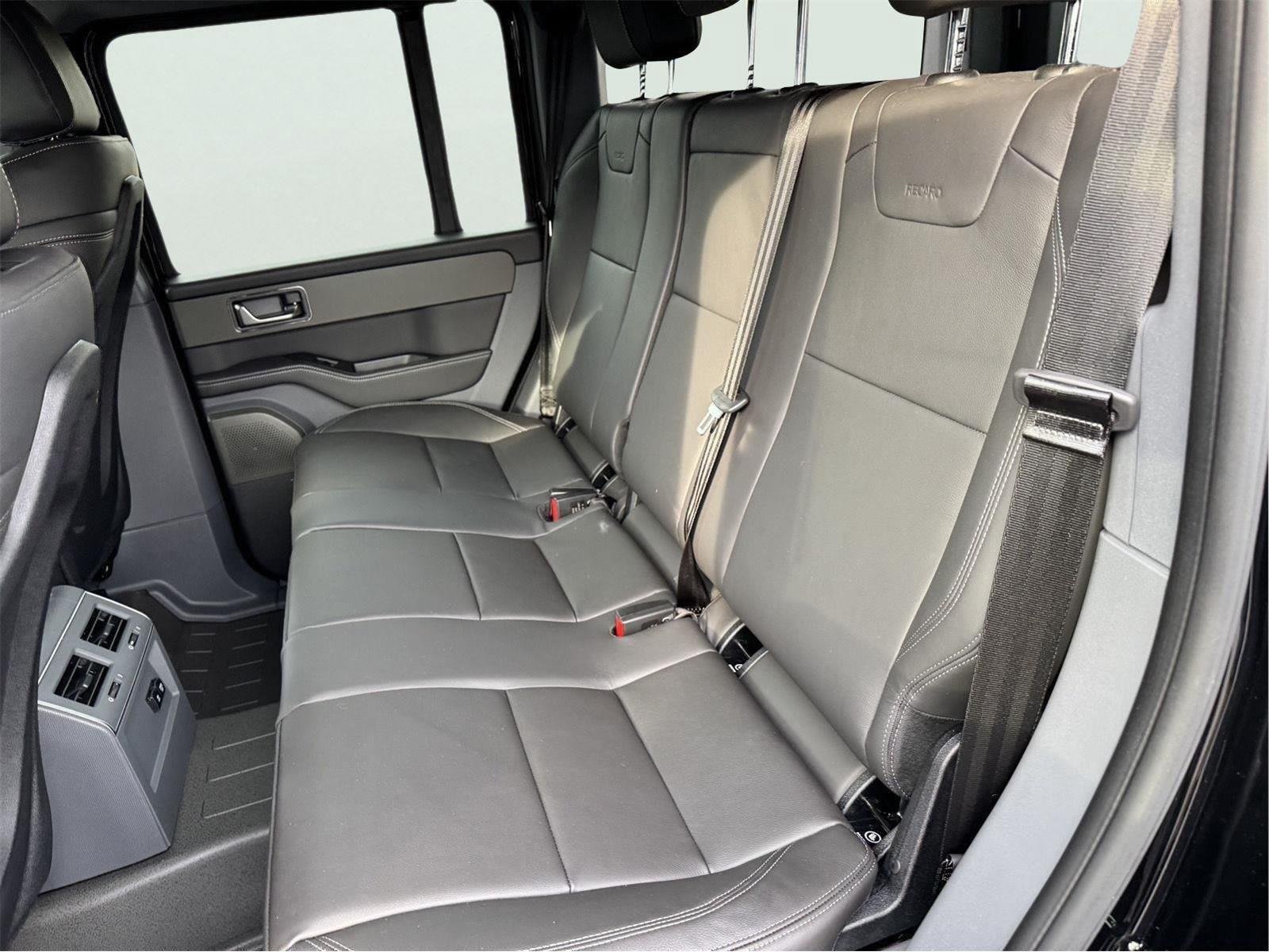 New 2025 INEOS Grenadier Station Wagon AWD/4WD image 22