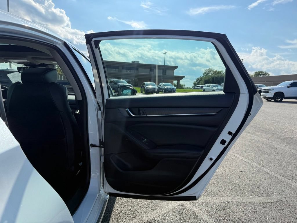 Used 2022 Honda Accord Touring image 20
