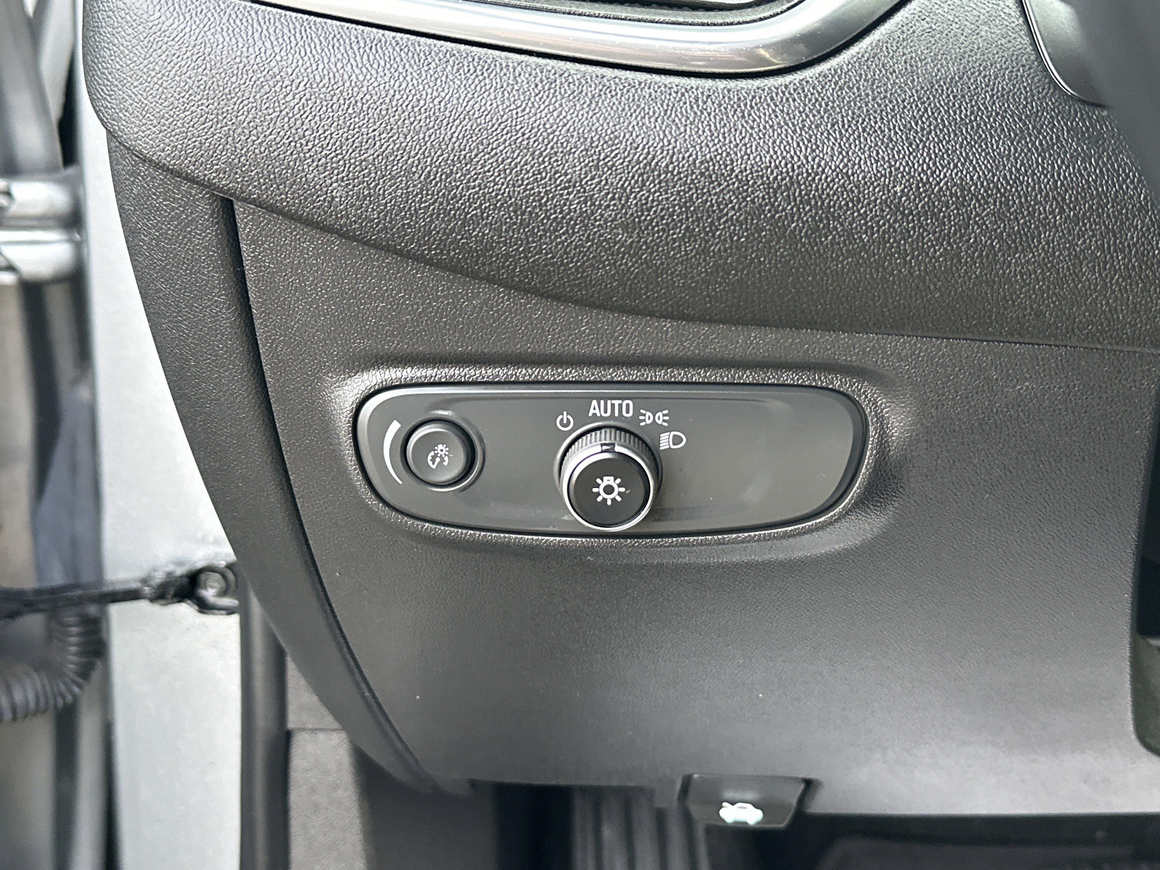 Used 2024 Chevrolet Equinox LT image 16