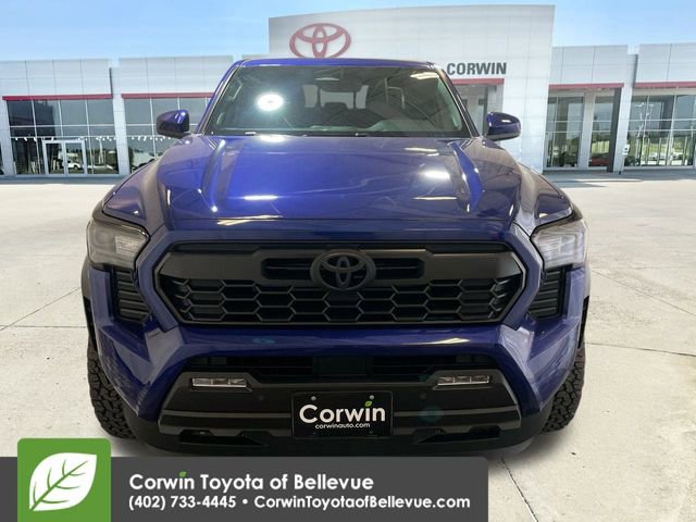 New 2025 Toyota Tacoma TRD Off-Road video 3