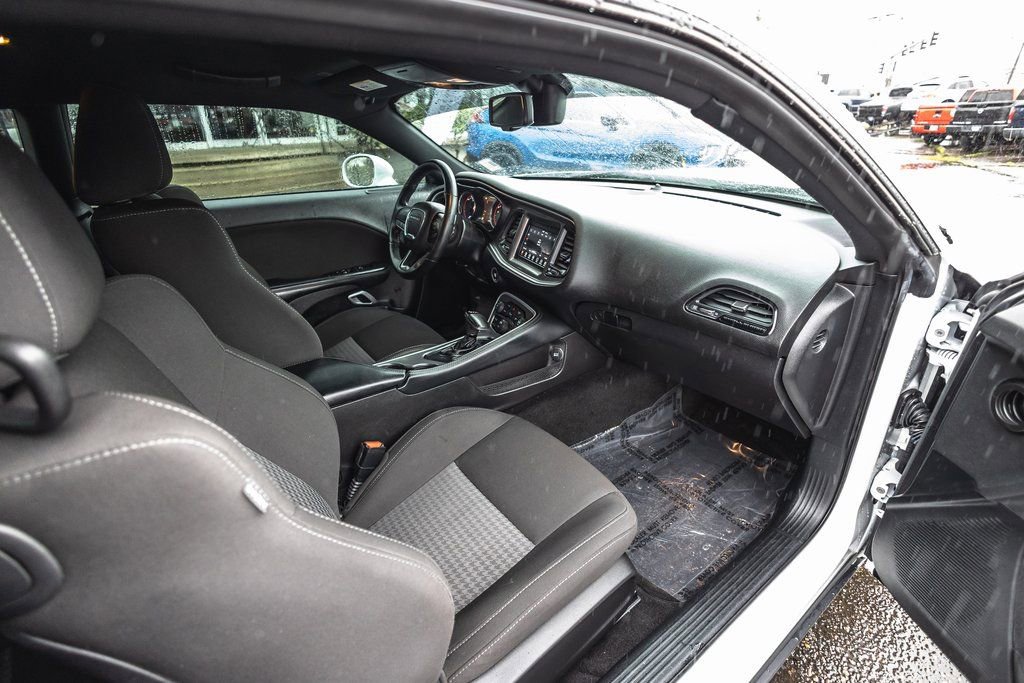 Used 2022 Dodge Challenger GT image 24