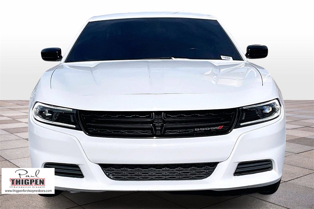 Used 2023 Dodge Charger SXT image 3