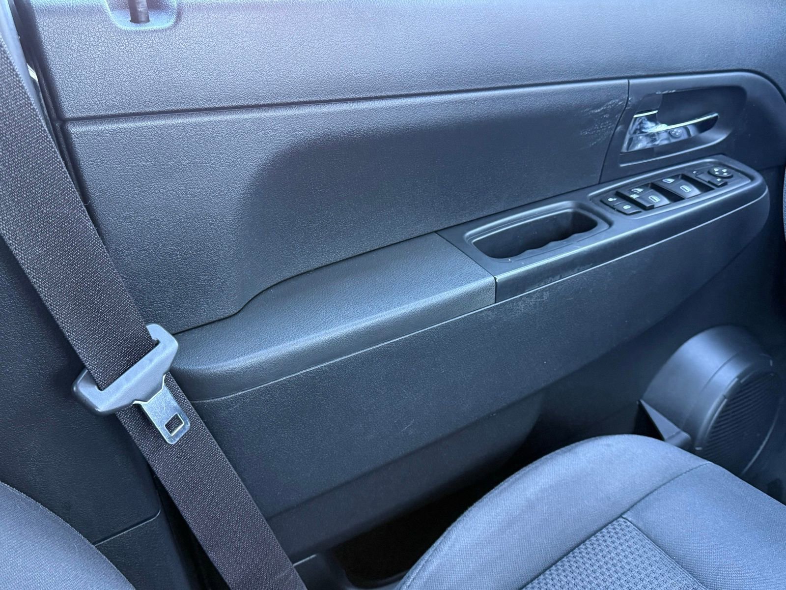 Used 2011 Jeep Liberty Sport image 30