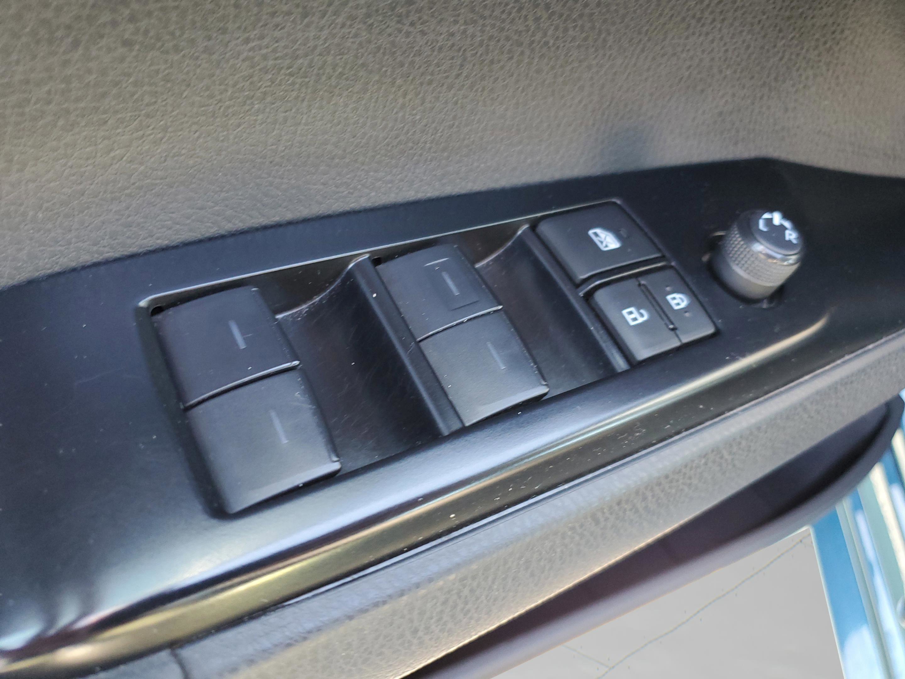 Used 2025 Toyota Camry LE image 22