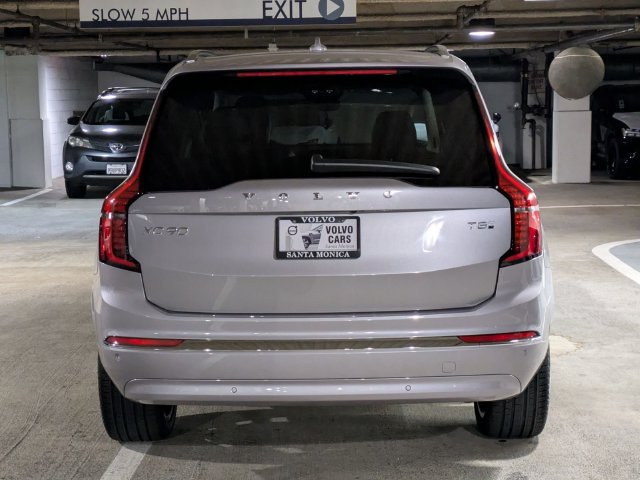 New 2026 Volvo XC90 T8 Ultra w/ Protection Package AWD/4WD image 4