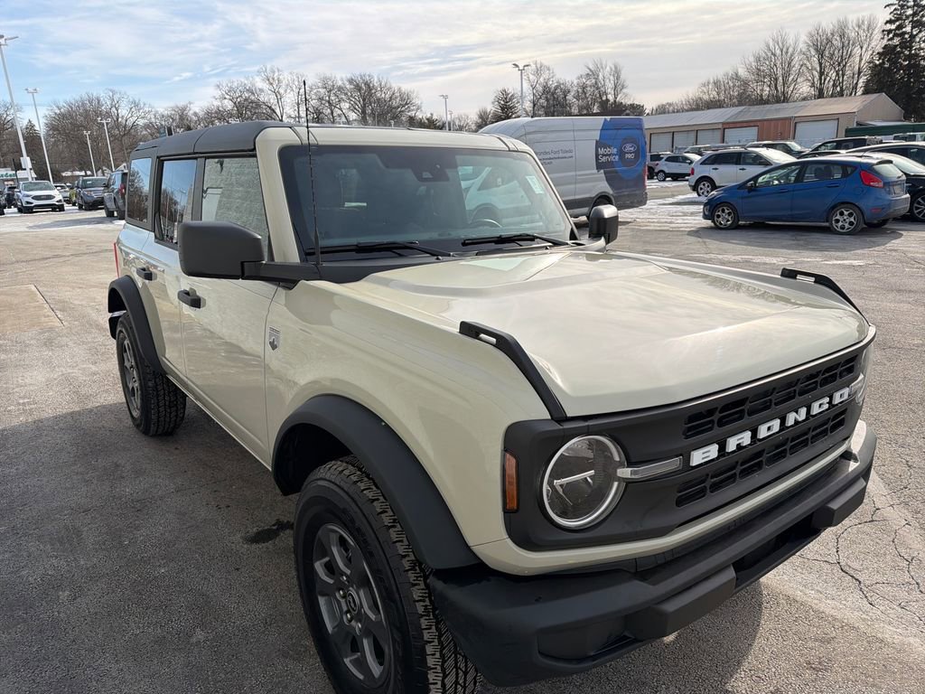 Used 2025 Ford Bronco Big Bend image 12