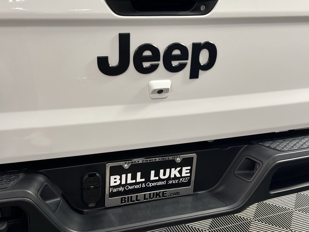 Certified 2024 Jeep Gladiator Sport image 14