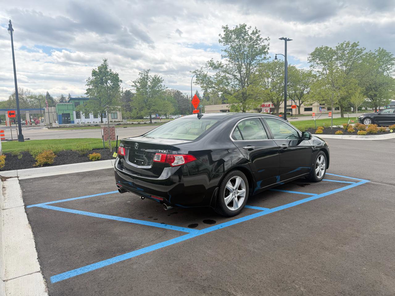 Used 2010 Acura TSX Sedan FWD image 5