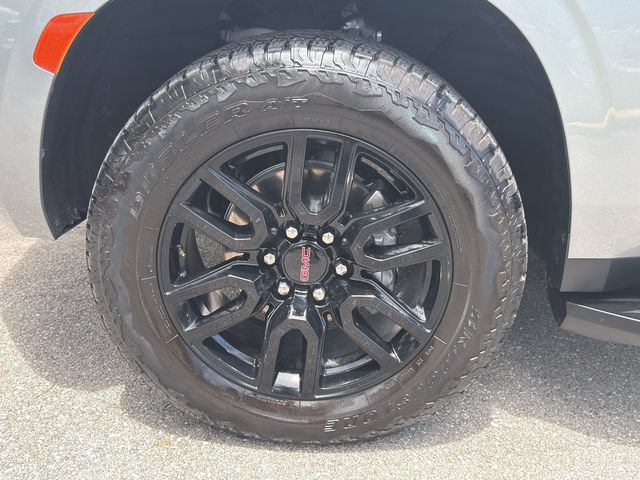 Certified 2024 GMC Yukon AT4 AWD/4WD image 12