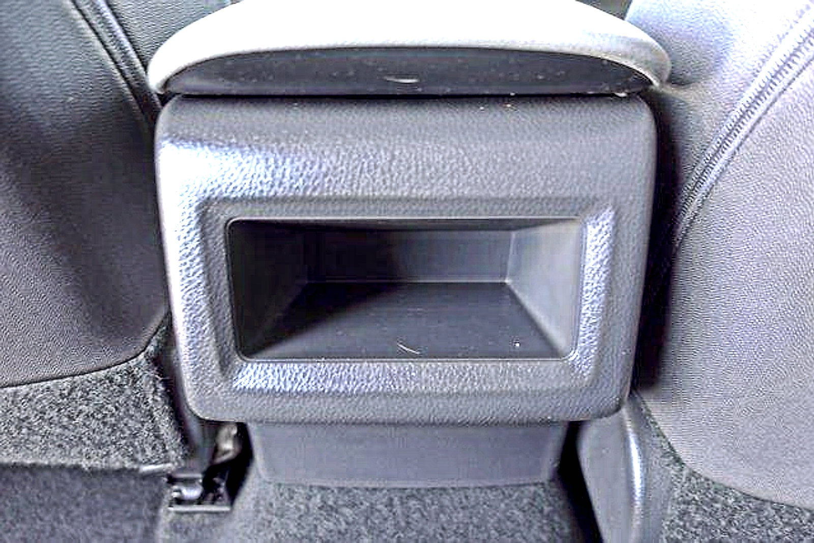 Used 2021 Toyota Camry LE w/ Convenience Package FWD image 26