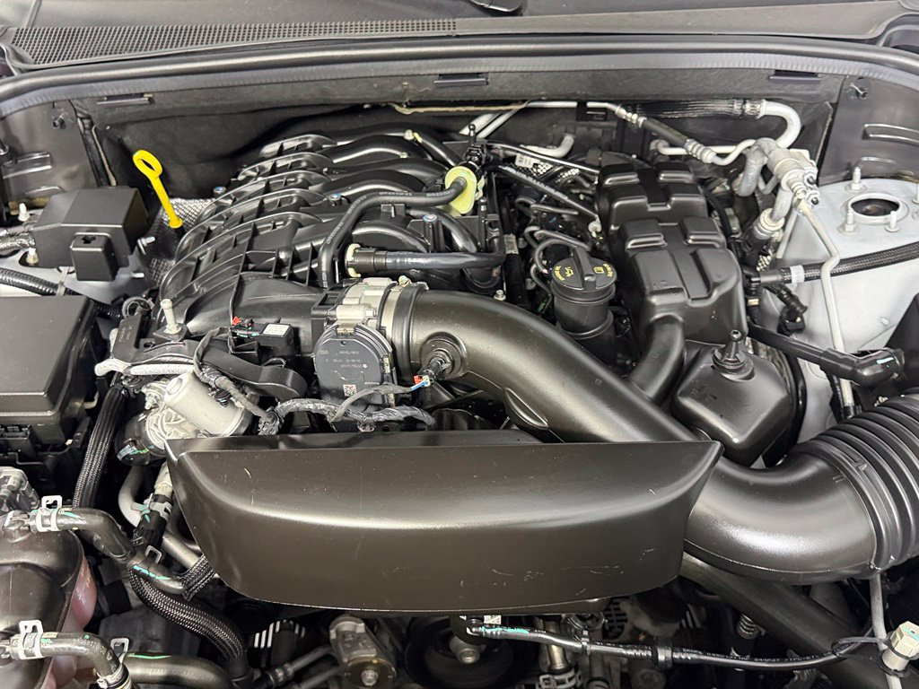 Used 2025 Dodge Durango GT w/ Blacktop Package RWD image 24