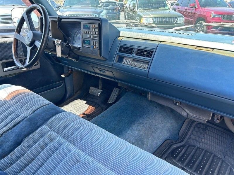Used 1990 GMC Sierra 1500 2WD Extended Cab image 9