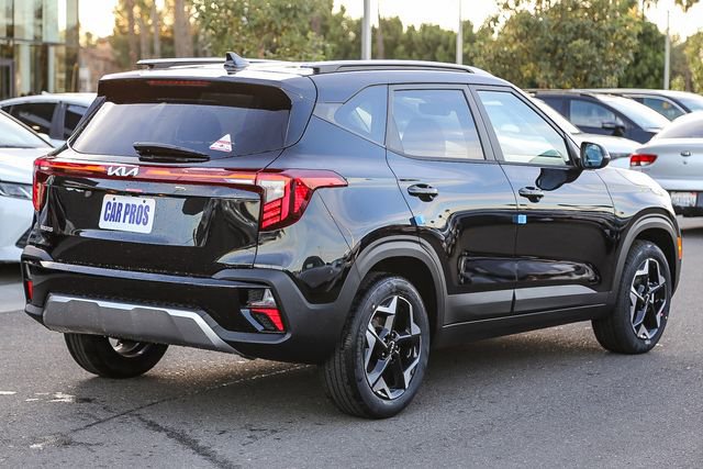 New 2026 Kia Seltos S FWD image 9