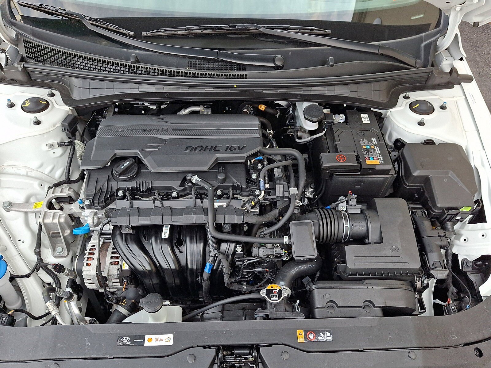 Certified 2025 Hyundai Elantra SEL w/ Cargo Package FWD image 29