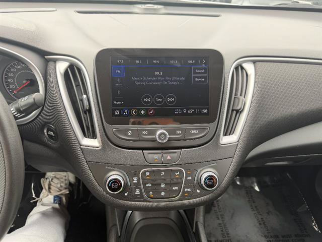 Used 2024 Chevrolet Malibu LT FWD image 38