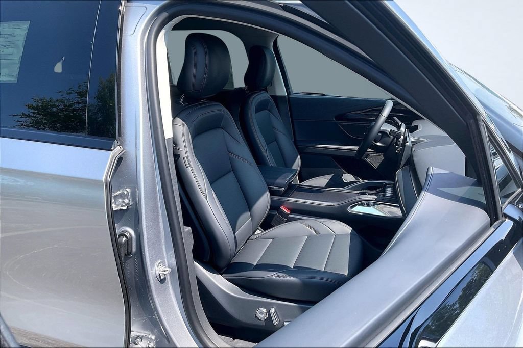New 2026 Lincoln Nautilus Premier AWD/4WD image 11