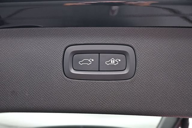 Used 2023 Volvo XC90 B6 Ultimate w/ Protection Package AWD/4WD image 33