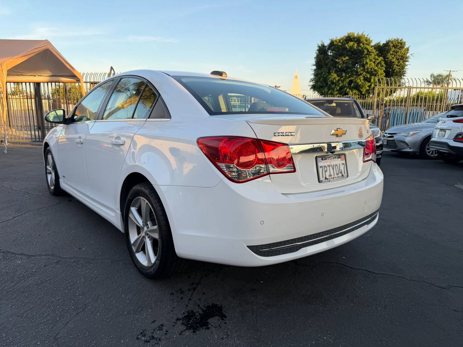 Used 2016 Chevrolet Cruze LT w/ Enhanced Safety Package FWD image 18