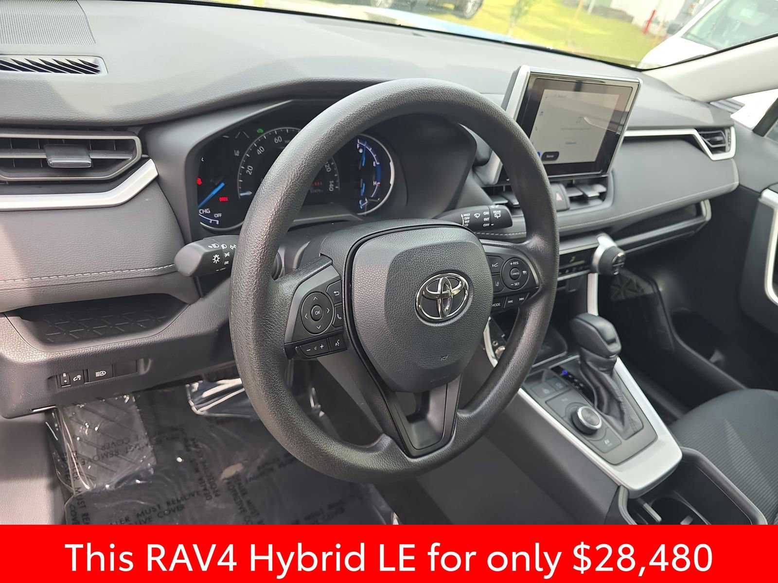 Used 2023 Toyota RAV4 LE image 21