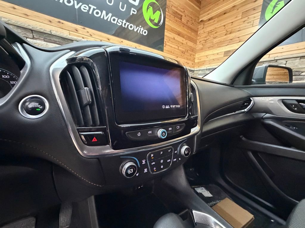 Used 2021 Chevrolet Traverse LT w/ LPO, Floor Liner Package AWD/4WD image 18